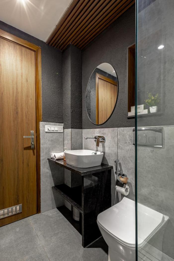 Hotel Imperial Stayz Sector 51 Gurgaon Exteriör bild